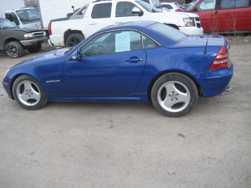 2003 Mercedes-Benz SLK-Class Image 8