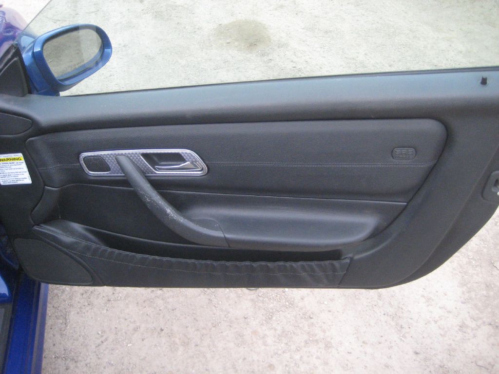 2003 Mercedes-Benz SLK-Class Image 11