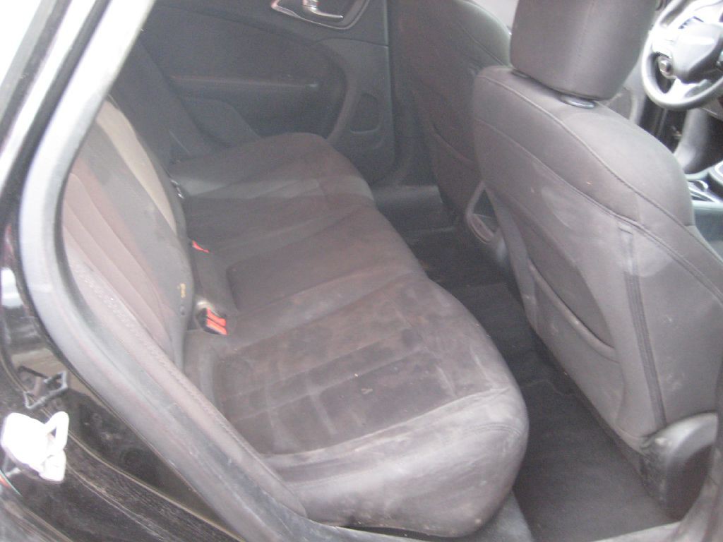 2015 Chrysler 200 Image 17