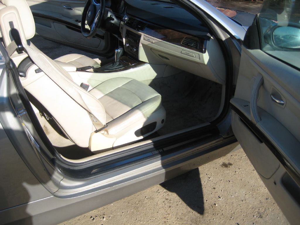 2009 BMW 3 Series Image 12