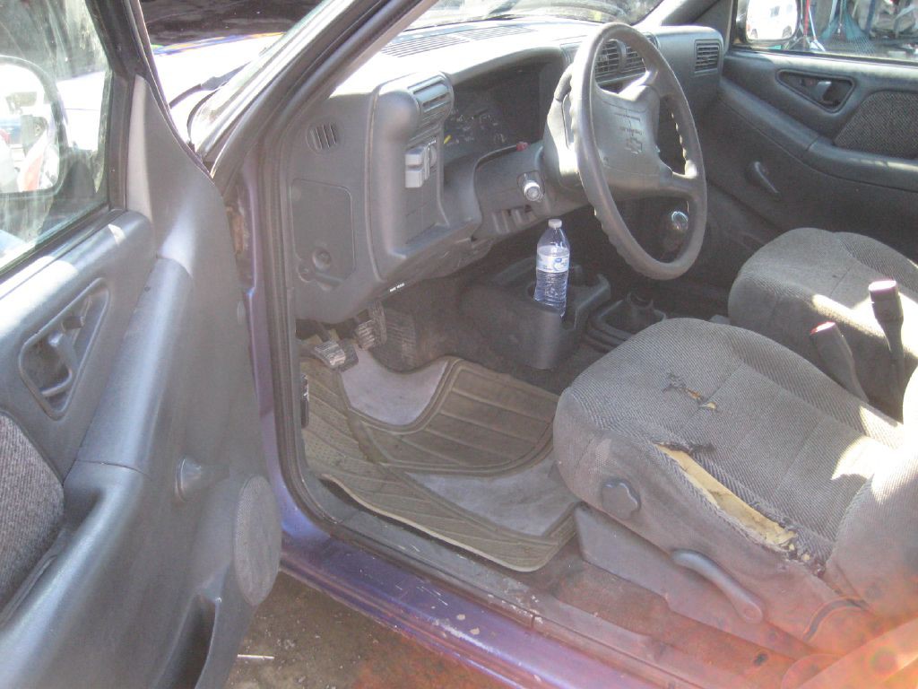 1996 Chevrolet S10 Image 9