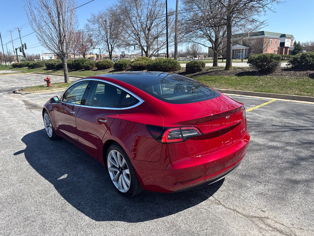 2018 Tesla Model 3 Image 4
