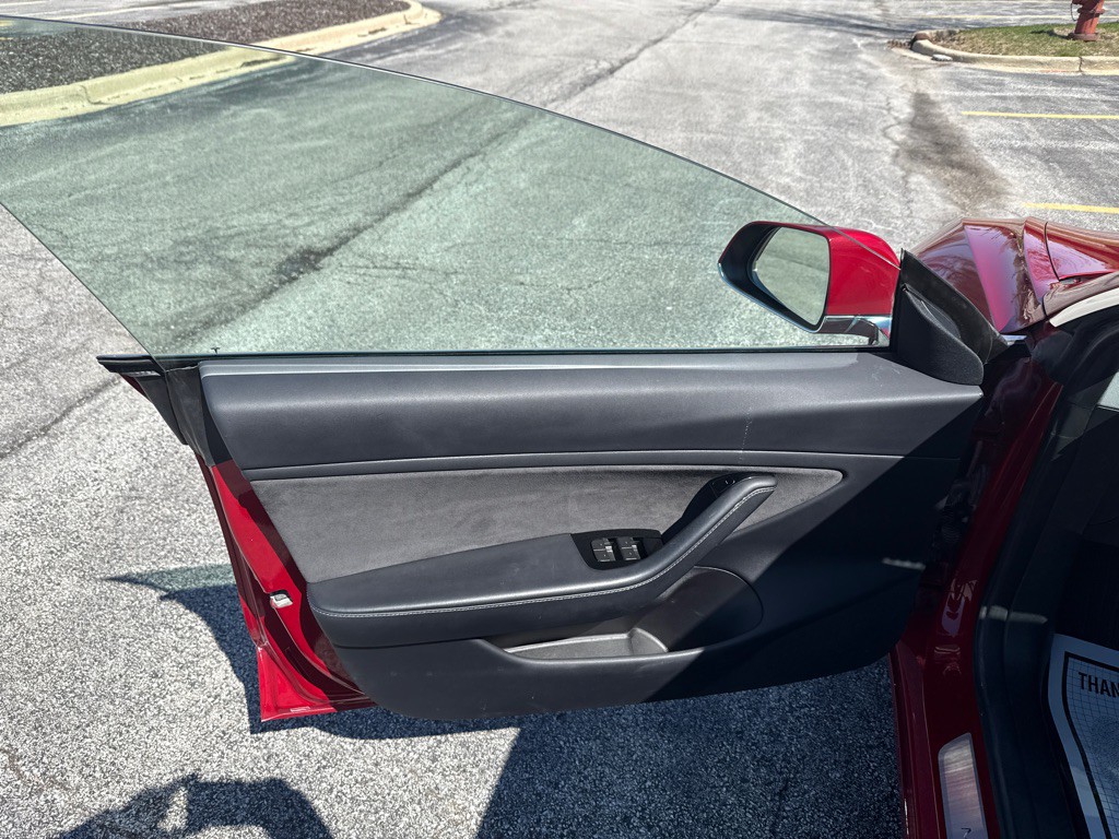 2018 Tesla Model 3 Image 7