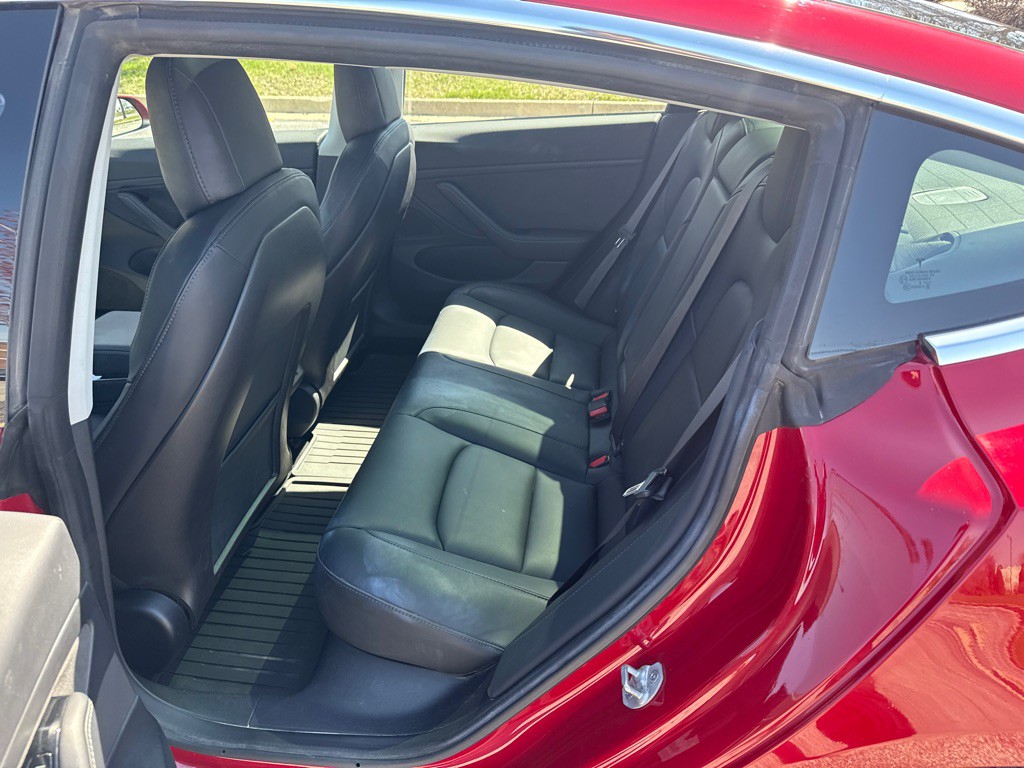 2018 Tesla Model 3 Image 8