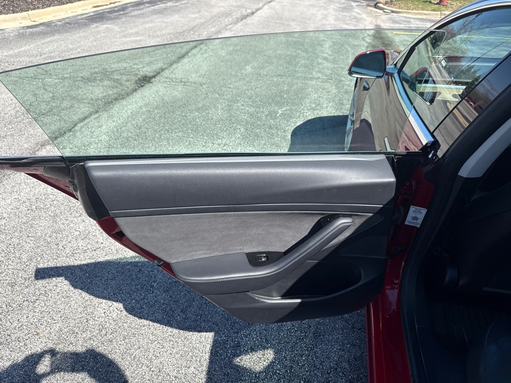 2018 Tesla Model 3 Image 9