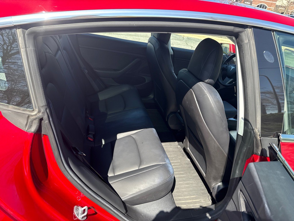 2018 Tesla Model 3 Image 11