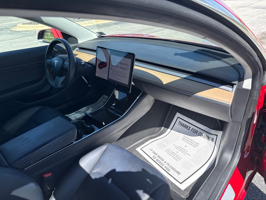 2018 Tesla Model 3 Image 14