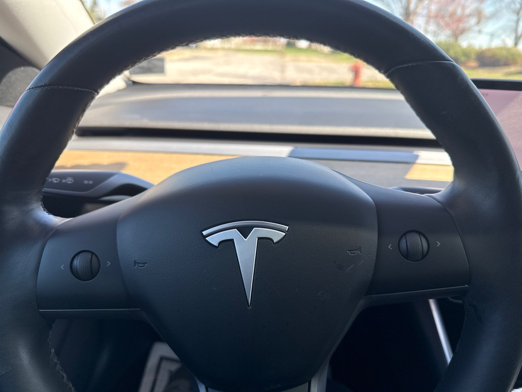 2018 Tesla Model 3 Image 24