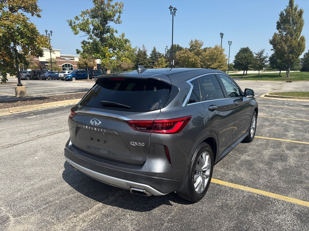 2021 INFINITI QX50 Image 3