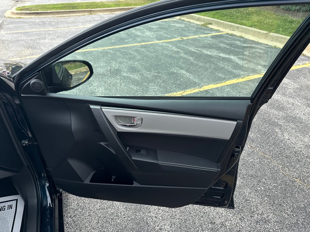 2019 Toyota Corolla Image 16