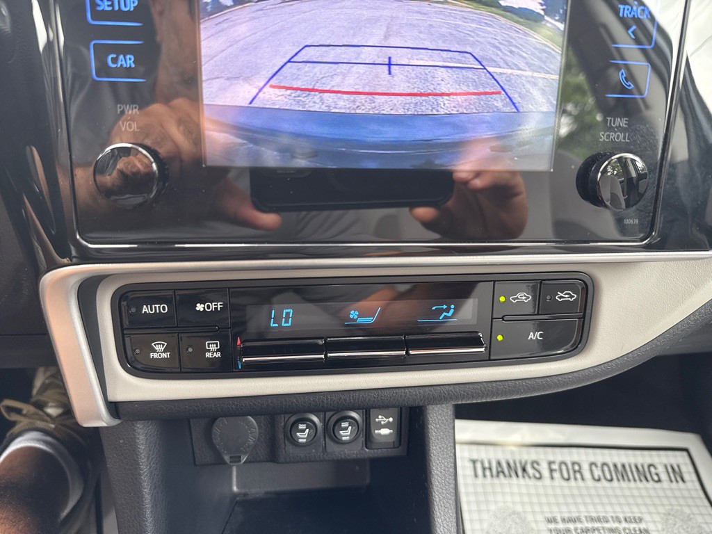 2019 Toyota Corolla Image 27