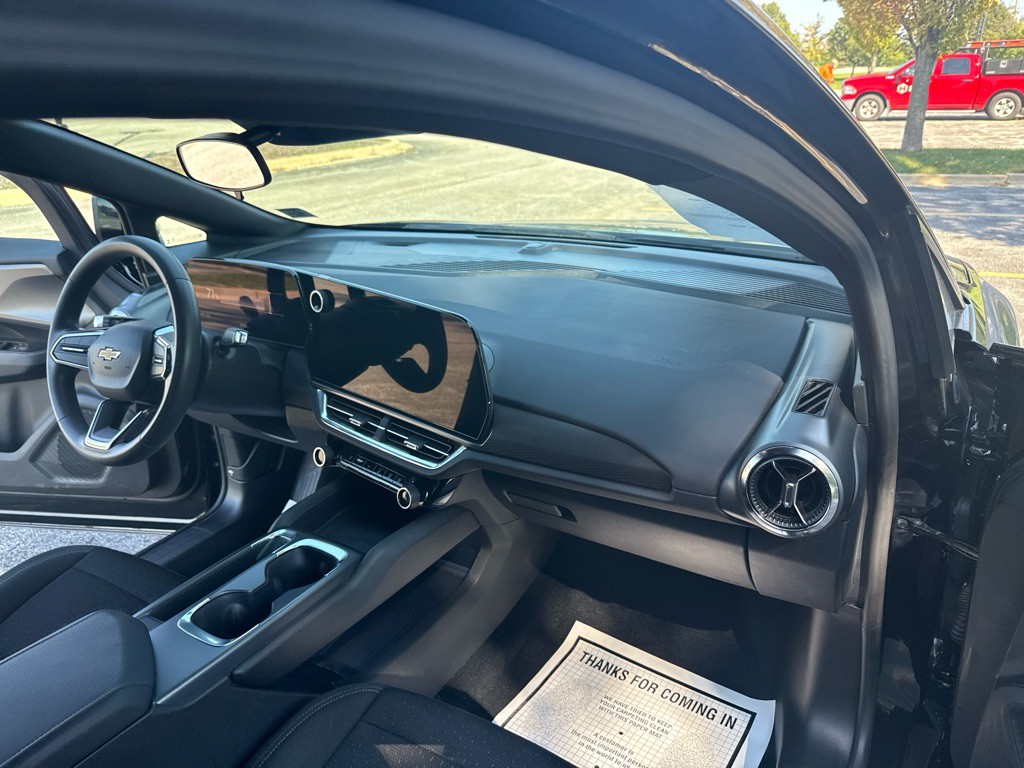 2025 Chevrolet Equinox Image 15