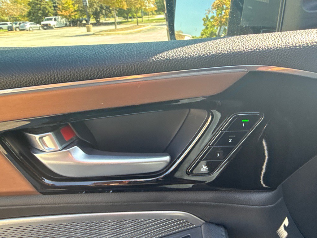 2022 Acura MDX Image 13