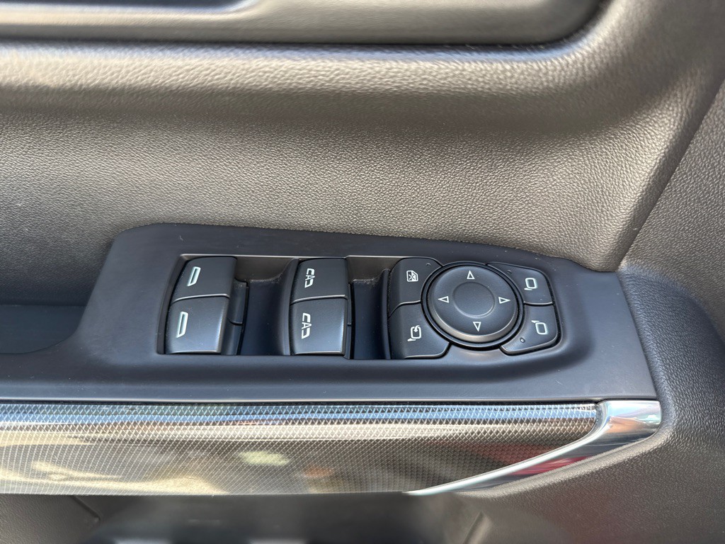 2021 GMC Sierra Image 8