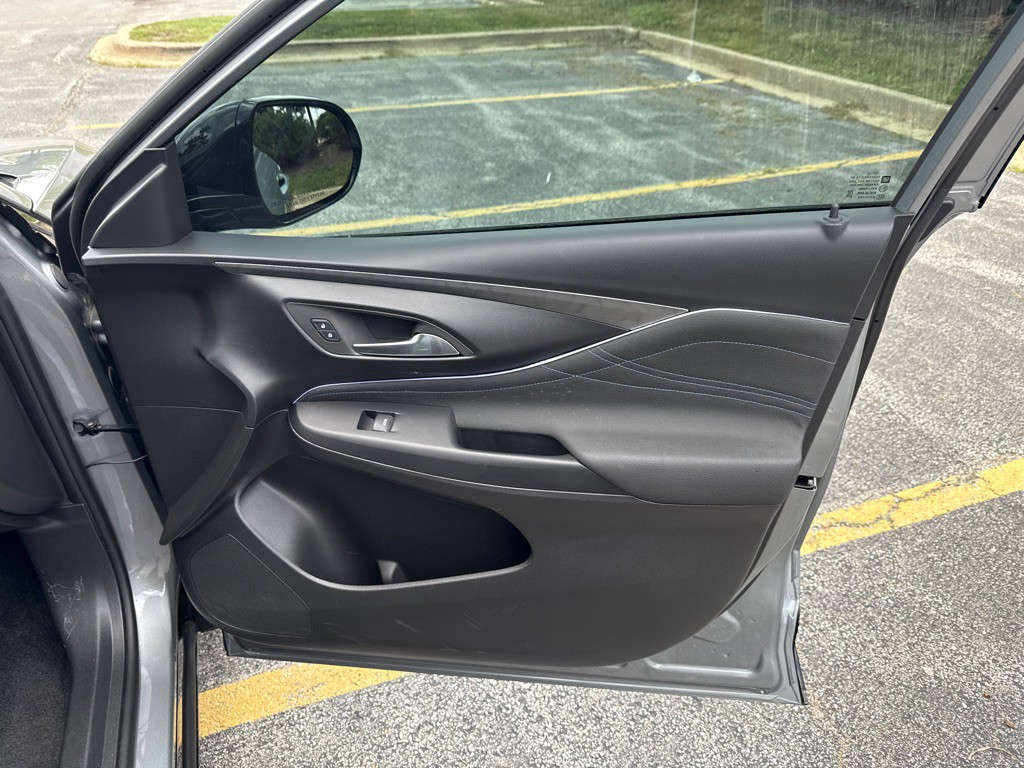 2024 Buick Envista Image 17