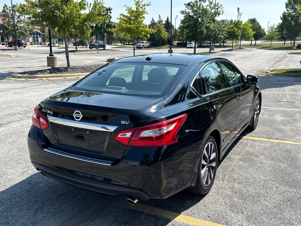 2017 Nissan Altima Image 3