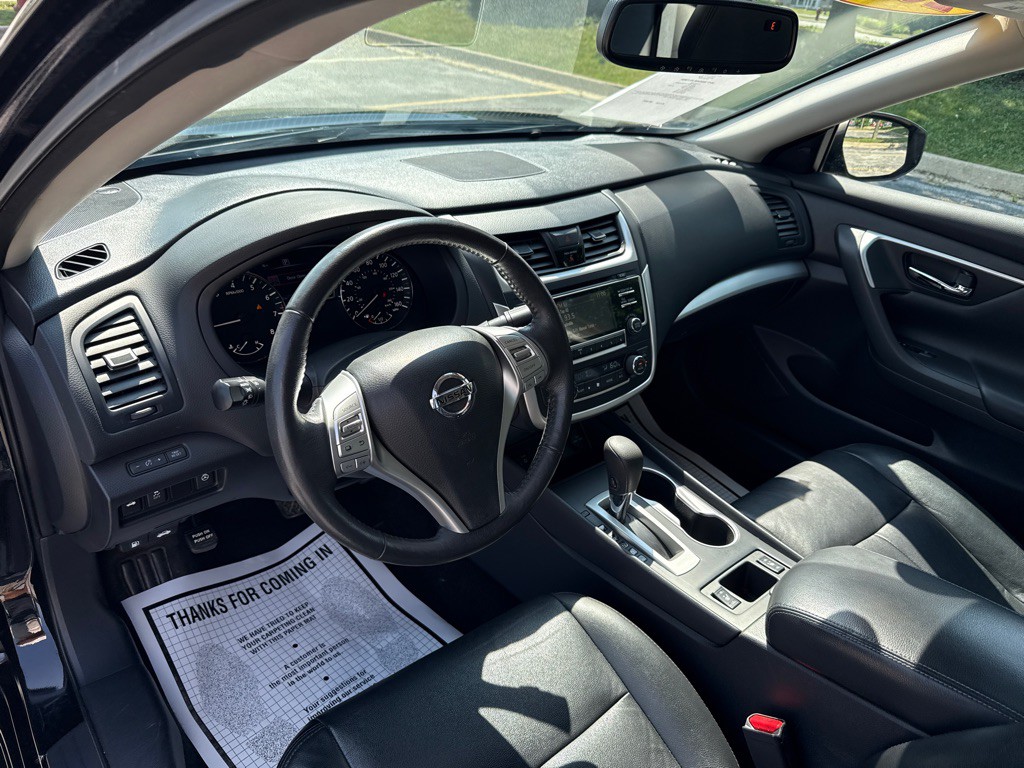 2017 Nissan Altima Image 6