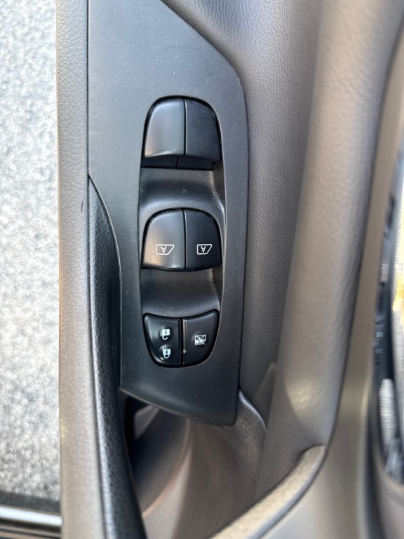 2017 Nissan Altima Image 8