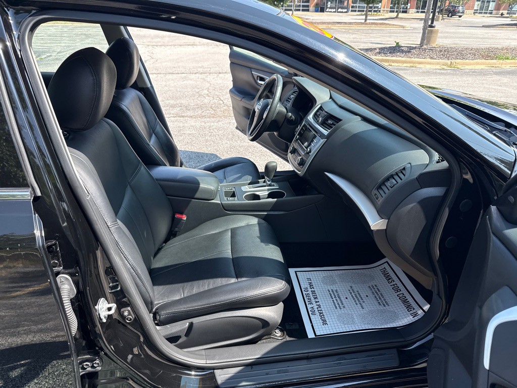 2017 Nissan Altima Image 15