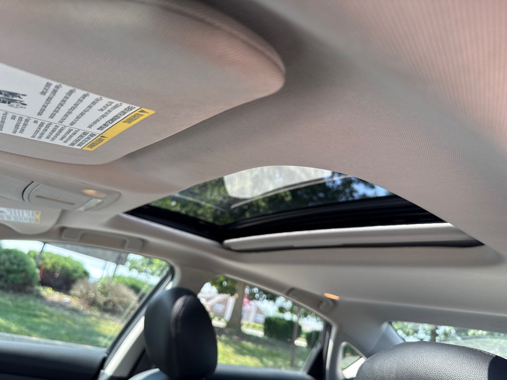 2017 Nissan Altima Image 24