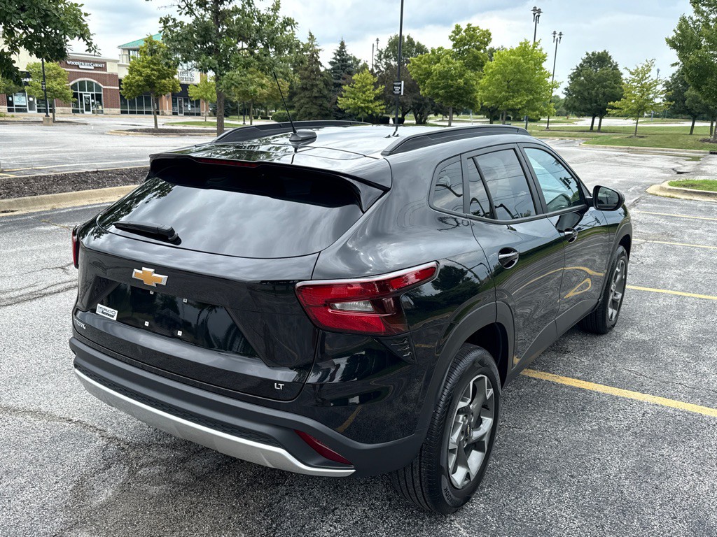 2025 Chevrolet Trax Image 3