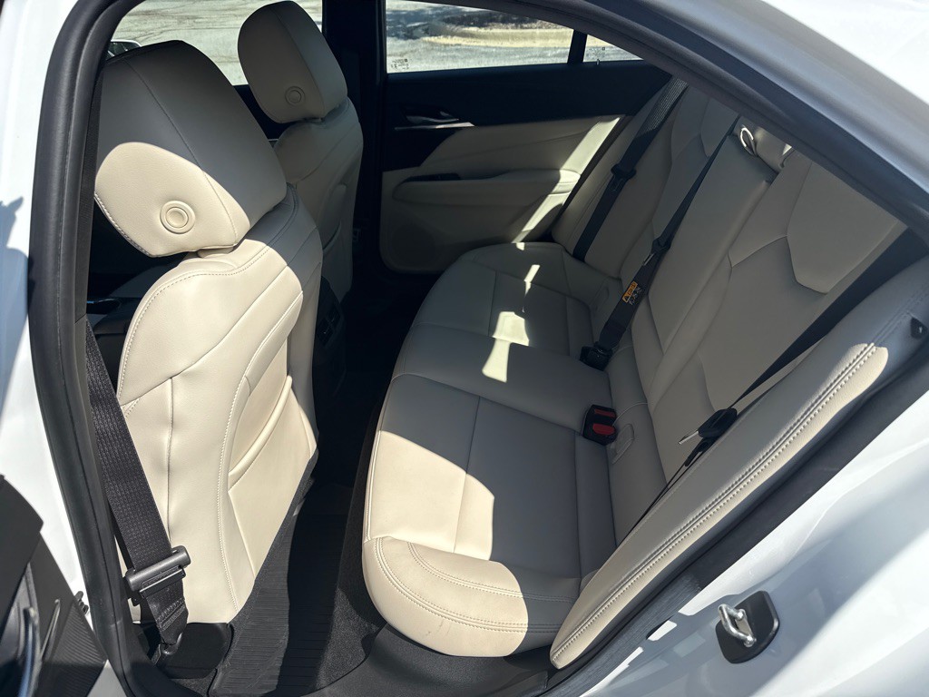 2024 Cadillac CT4 Image 9