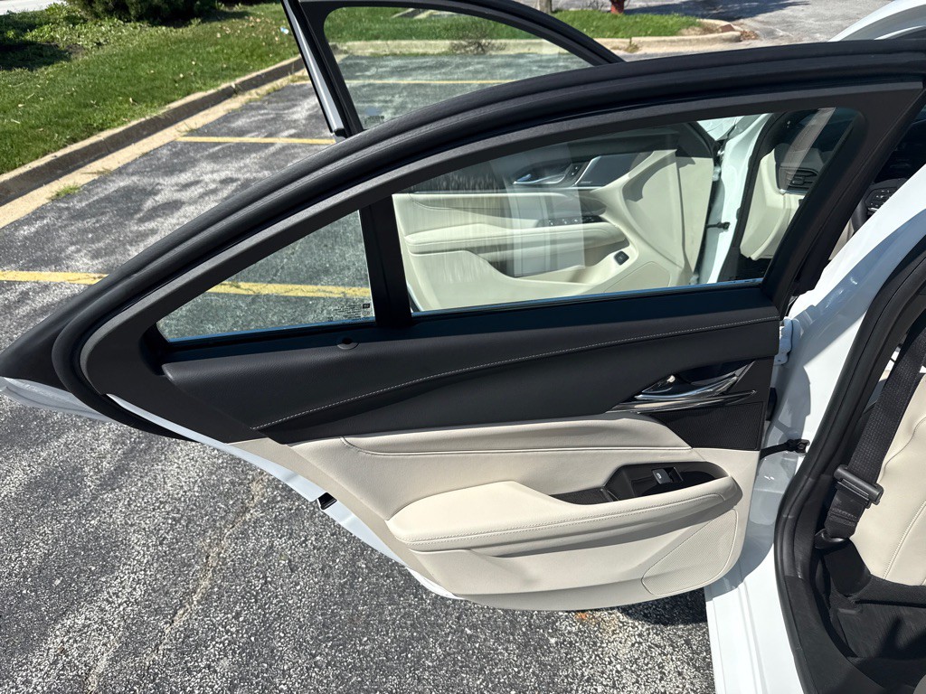 2024 Cadillac CT4 Image 10