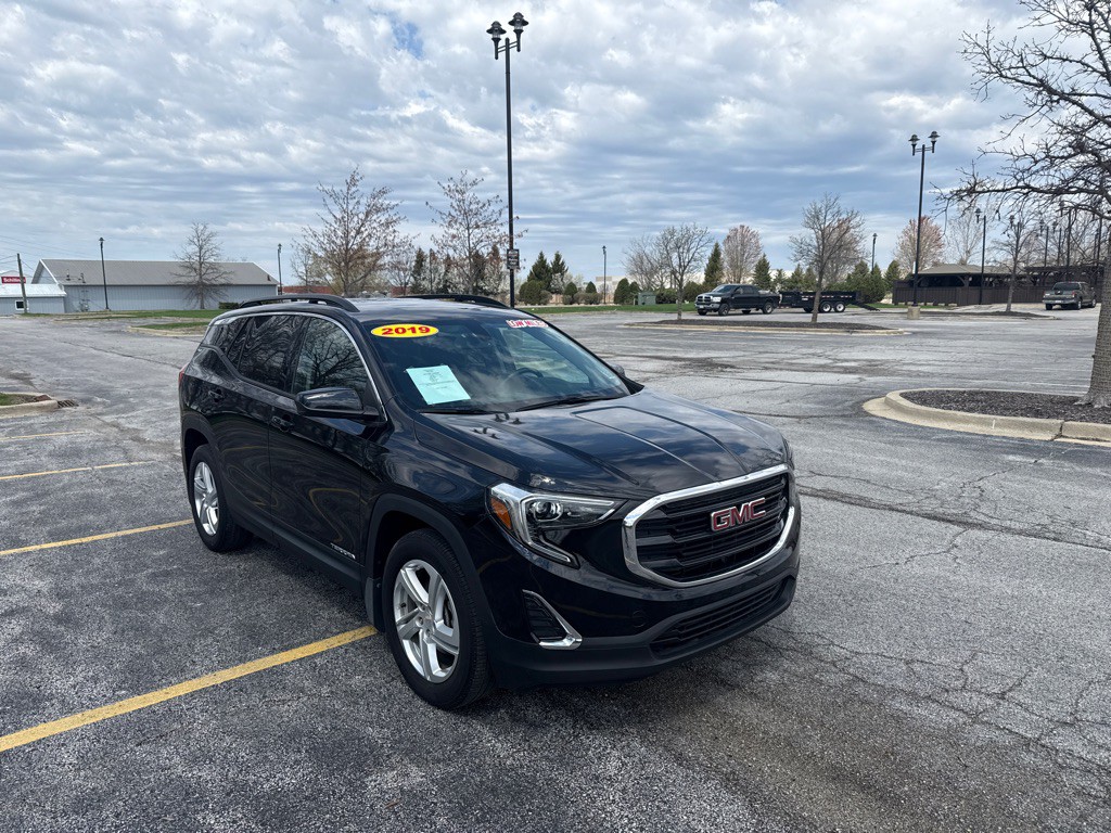 2019 GMC Terrain Image 2