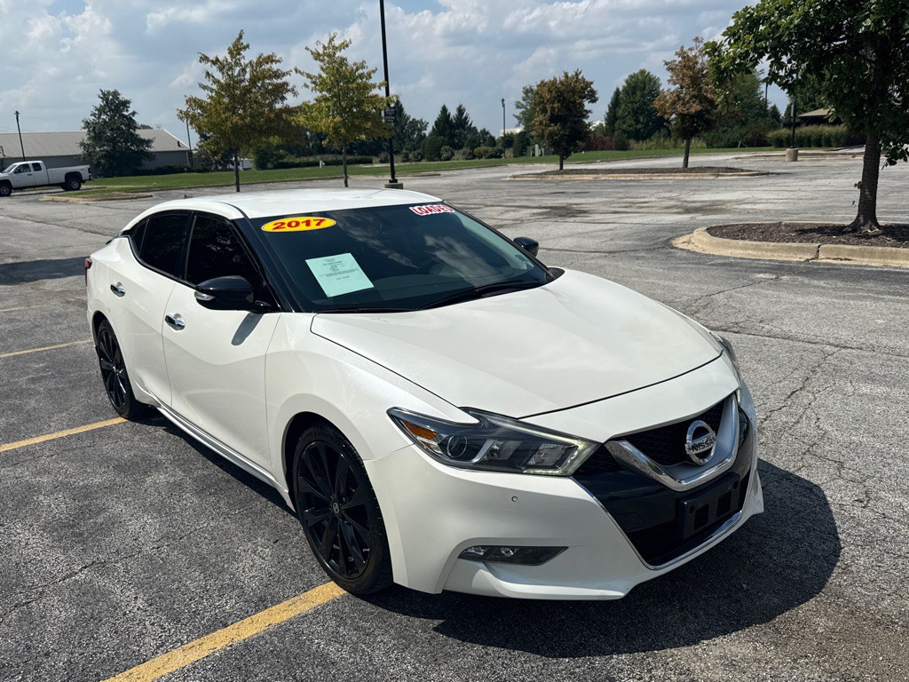 2017 Nissan Maxima Image 2