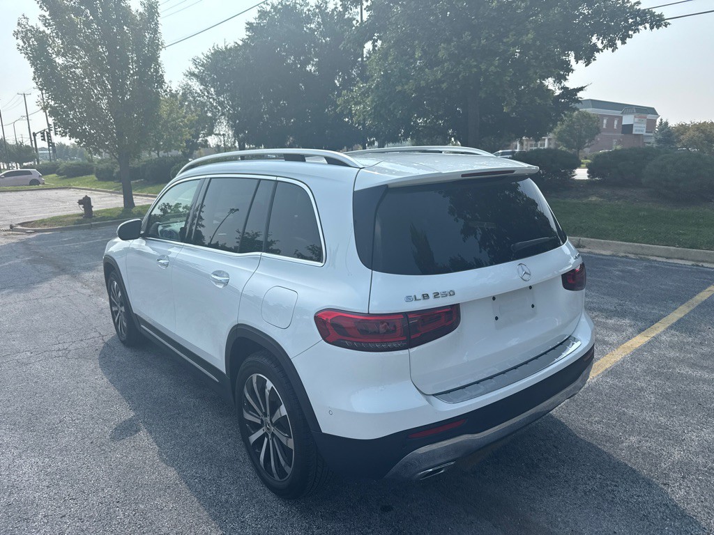 2021 Mercedes-Benz GLB Image 4