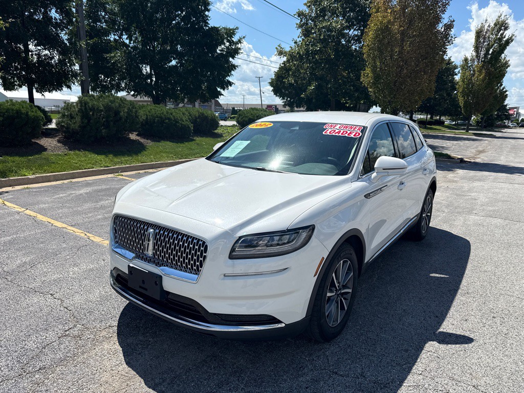 2022 Lincoln Nautilus Image 1