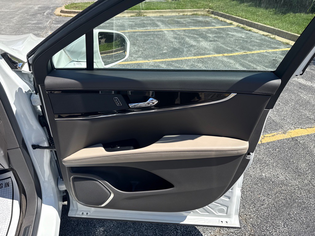 2022 Lincoln Nautilus Image 18