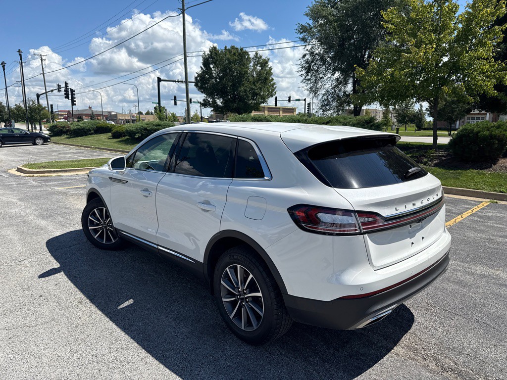 2022 Lincoln Nautilus Image 22