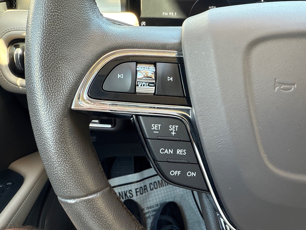2022 Lincoln Nautilus Image 26