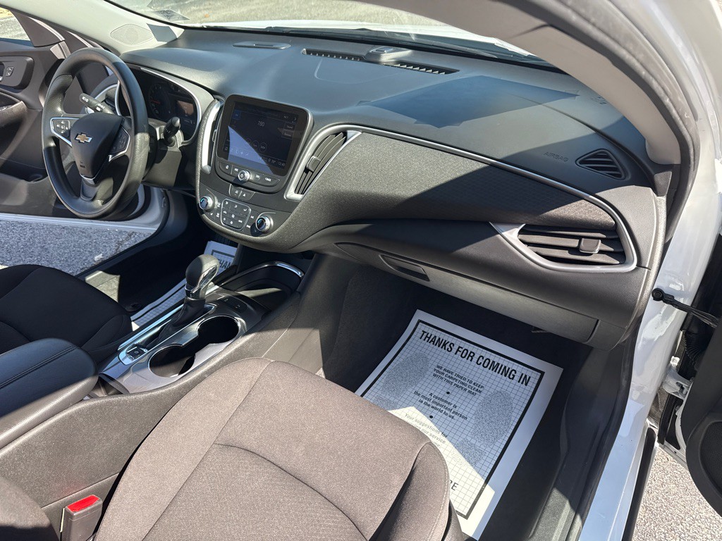 2023 Chevrolet Malibu Image 15