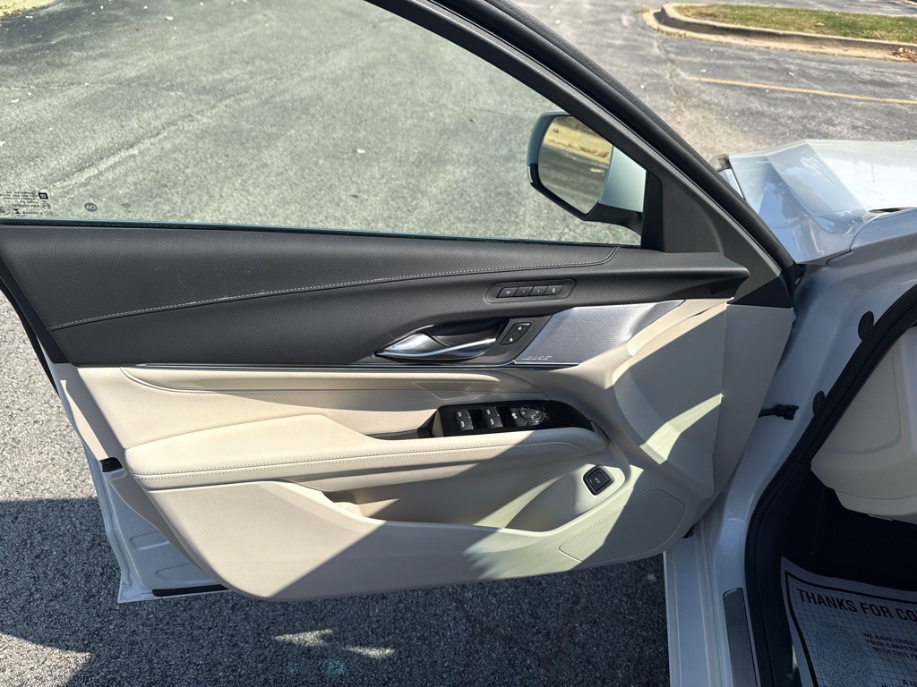 2023 Cadillac CT4 Image 7