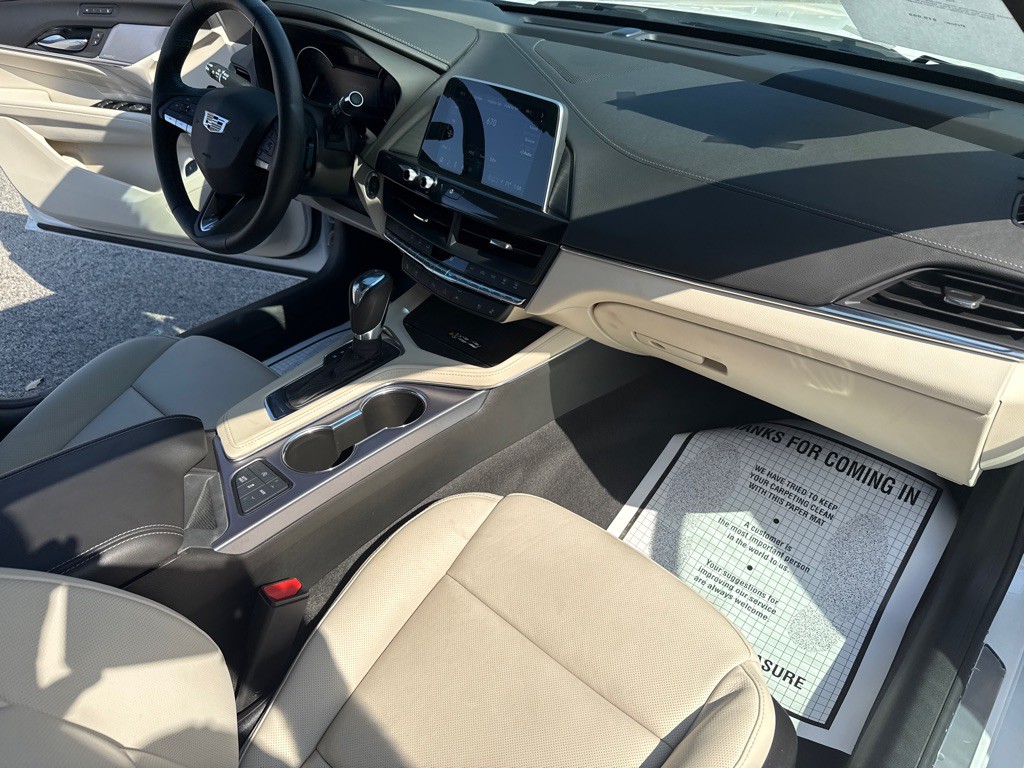 2023 Cadillac CT4 Image 16