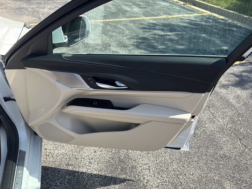 2023 Cadillac CT4 Image 17