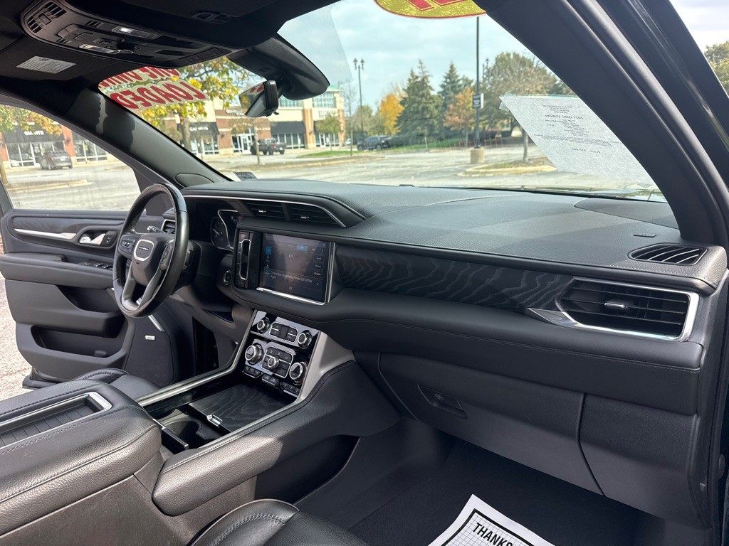 2021 GMC Yukon Image 22