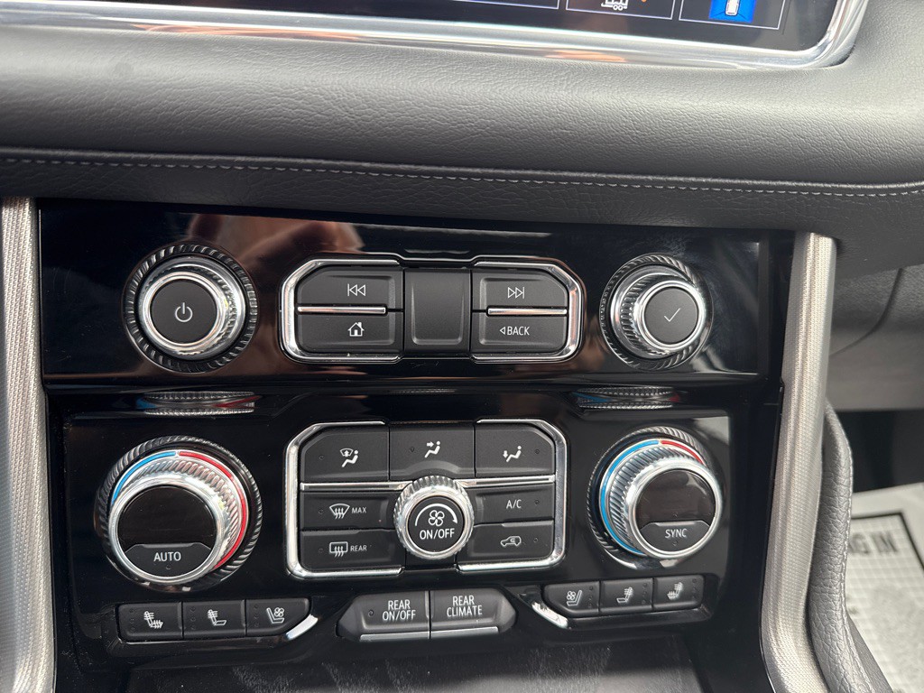 2021 GMC Yukon Image 38