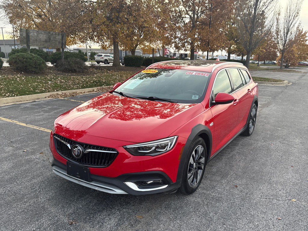 2018 Buick Regal Image 1