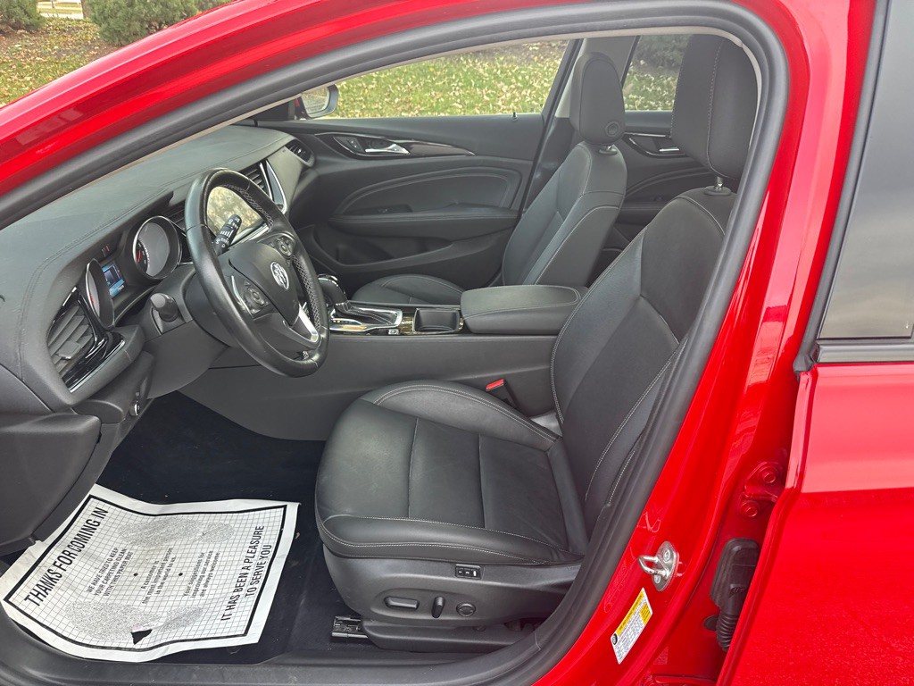 2018 Buick Regal Image 5