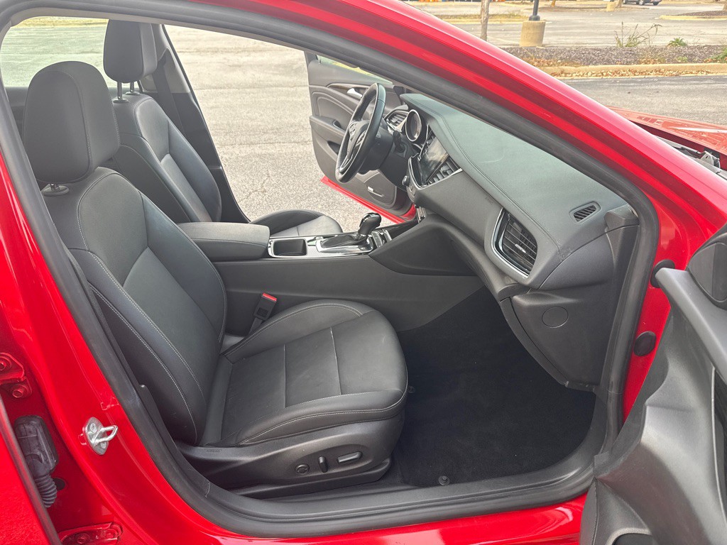 2018 Buick Regal Image 15