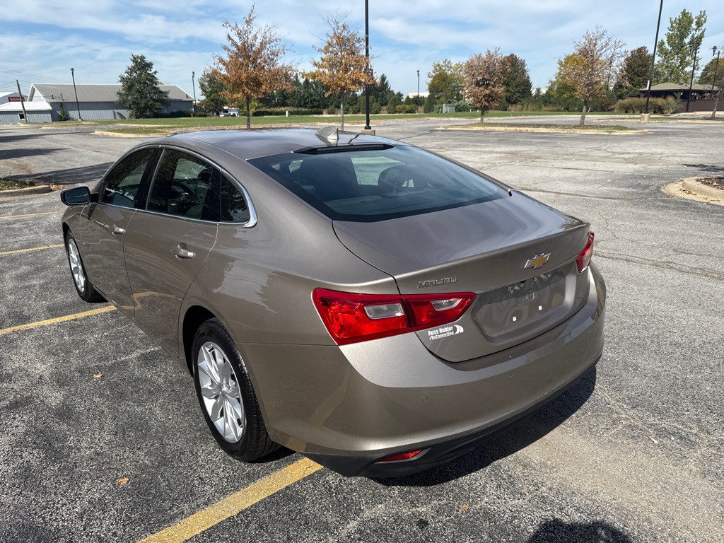 2024 Chevrolet Malibu Image 4