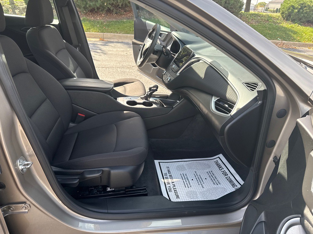 2024 Chevrolet Malibu Image 14