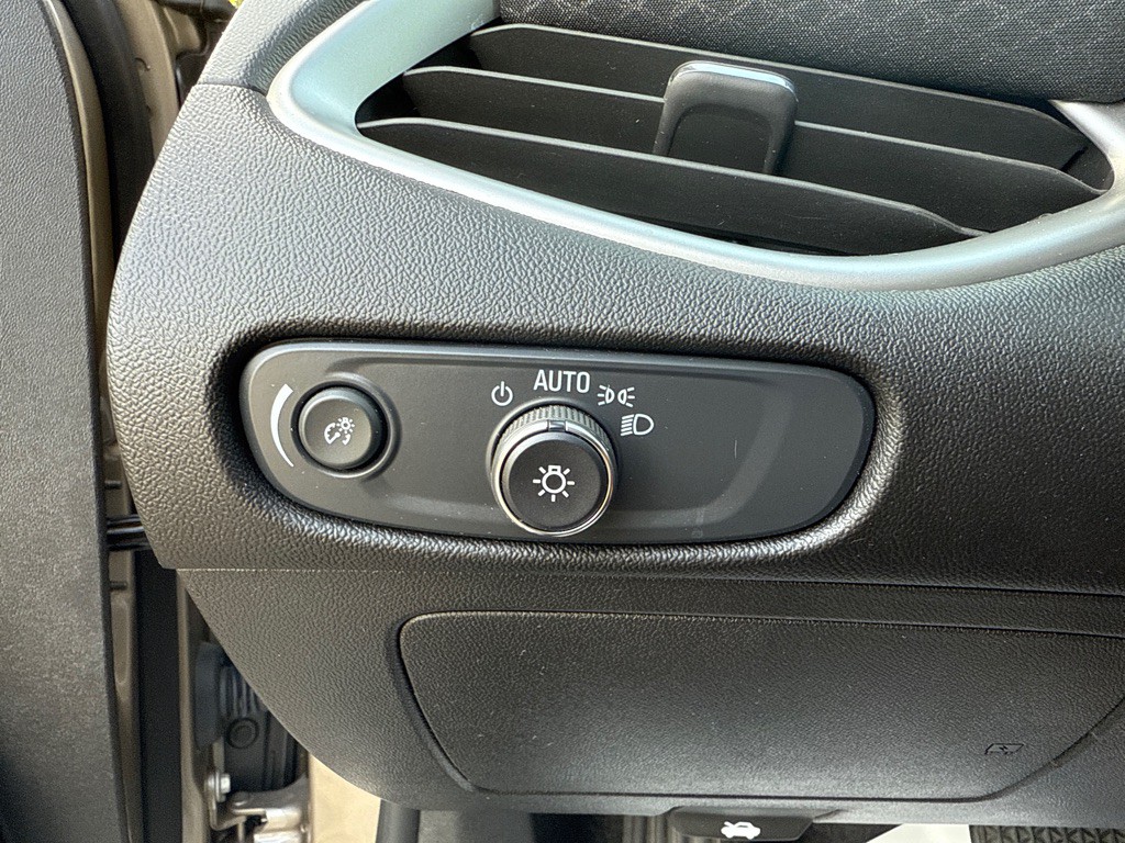 2024 Chevrolet Malibu Image 21