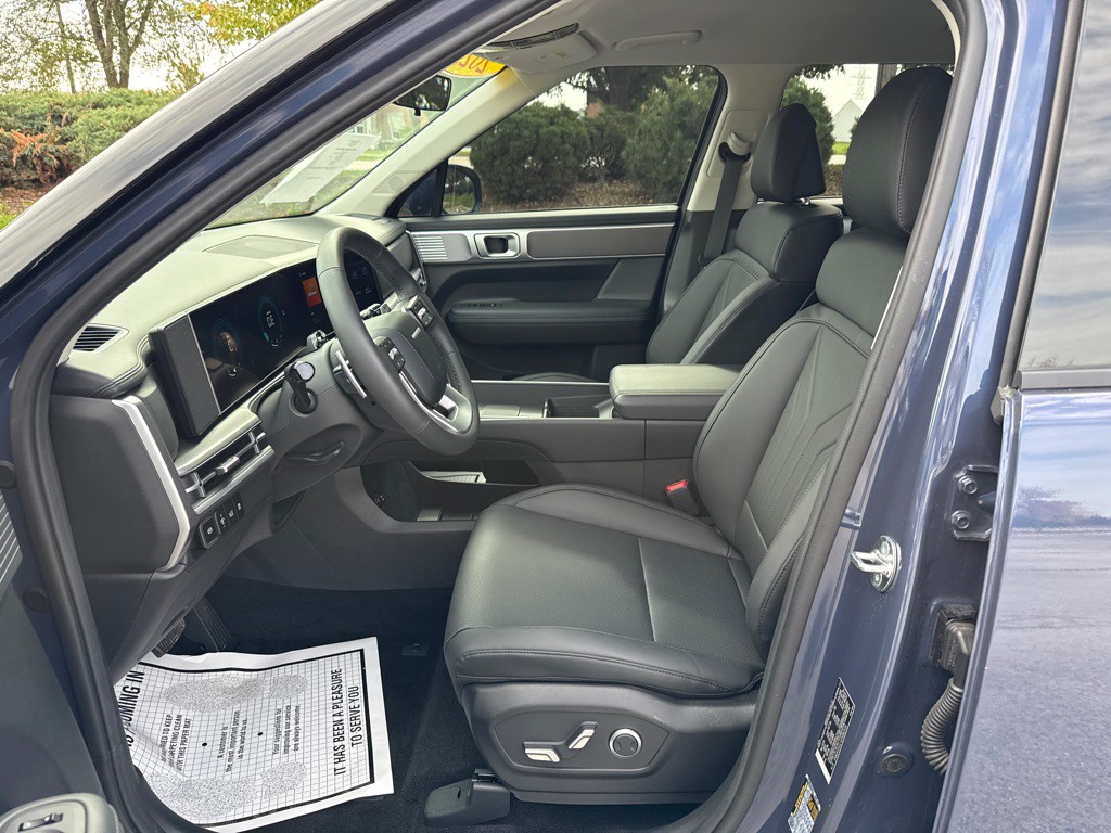 2025 Hyundai Santa Fe Image 5