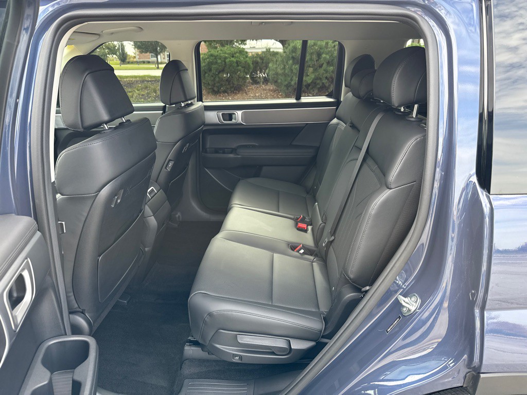 2025 Hyundai Santa Fe Image 9