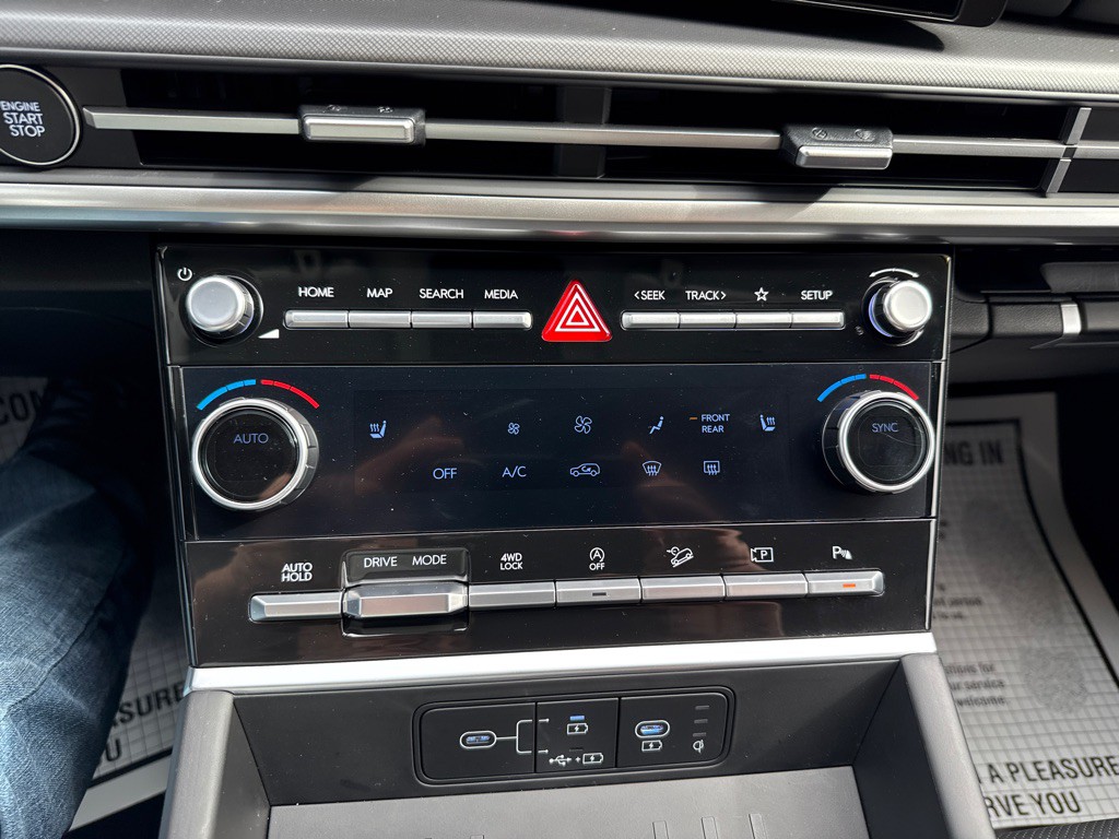 2025 Hyundai Santa Fe Image 33