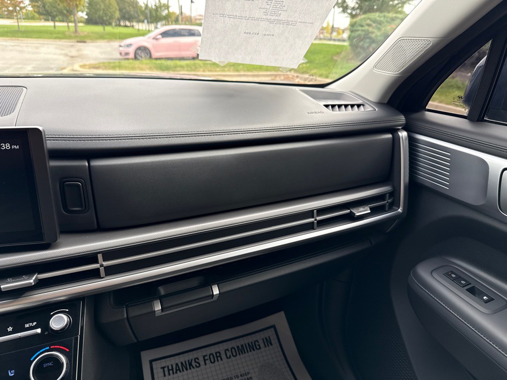 2025 Hyundai Santa Fe Image 36